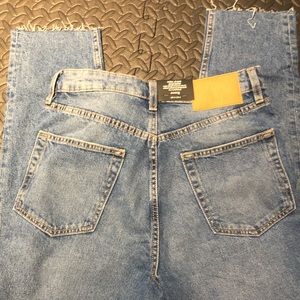 H&M High Waisted Slim Mom Jeans Size 4